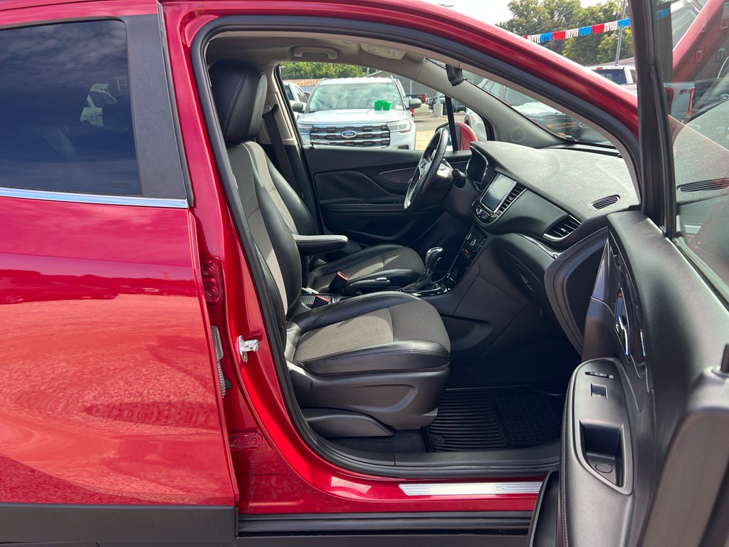 Used 2020 Buick Encore Preferred FWD image 22