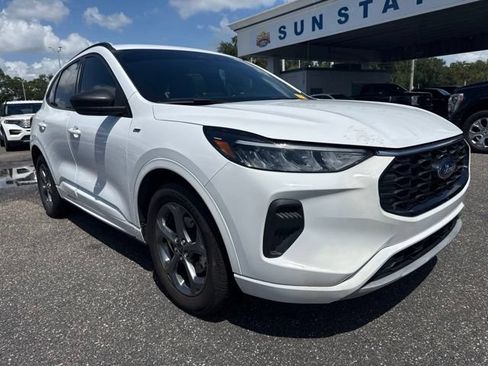 Used 2023 Ford Escape ST-Line w/ Equipment Group 301A FWD image 4