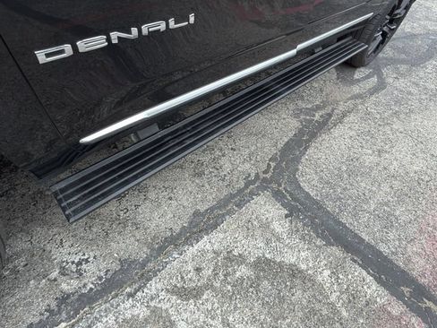 Certified 2022 GMC Yukon XL Denali AWD/4WD image 12