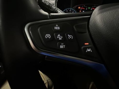 Used 2024 Chevrolet Equinox LT FWD image 10