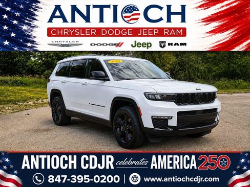 Used 2023 Jeep Grand Cherokee L Limited w/ Black Appearance Package AWD/4WD image 1