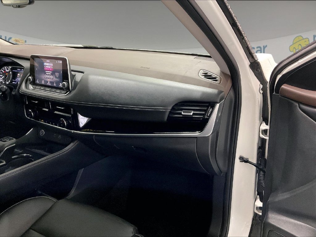 Used 2023 Nissan Rogue SL AWD/4WD image 13