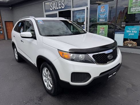 Used 2013 Kia Sorento LX AWD/4WD image 4