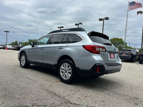 Used 2018 Subaru Outback 2.5i Premium AWD/4WD image 3