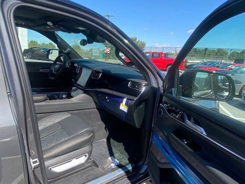 New 2023 Jeep Grand Wagoneer L Series III w/ Quick Order Packagew 28T image 26