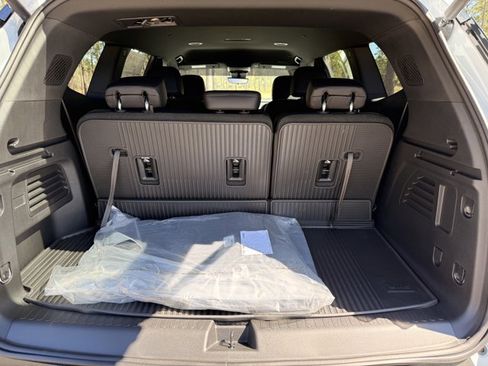 New 2026 GMC Acadia Elevation w/ Elevation Premium Package image 10