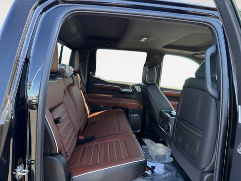 New 2026 GMC Sierra 1500 Denali Ultimate AWD/4WD image 18