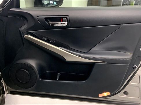 Used 2014 Lexus IS 250 RWD image 9