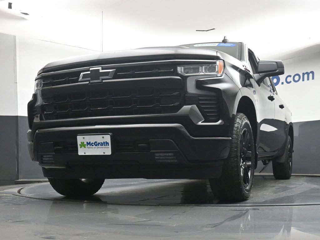 Used 2024 Chevrolet Silverado 1500 RST w/ Convenience Package II AWD/4WD image 7