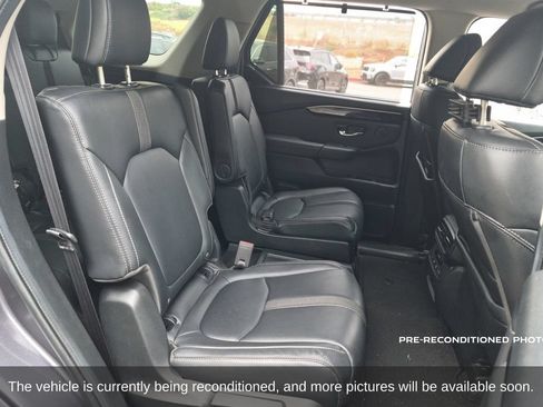 Used 2024 Honda Pilot EX-L image 13