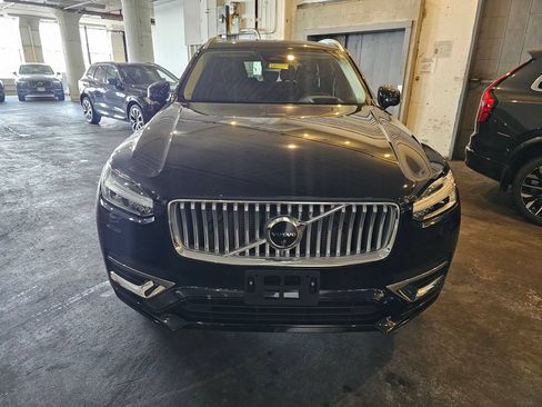 Certified 2025 Volvo XC90 B6 Ultra w/ Protection Package Premier AWD/4WD image 6