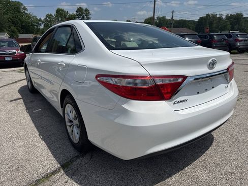 Used 2017 Toyota Camry LE FWD image 21