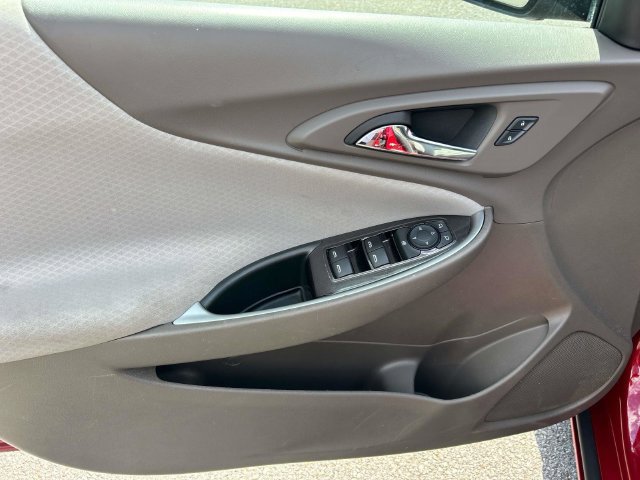 Used 2025 Chevrolet Malibu LT FWD image 23