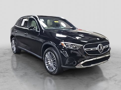 Certified 2024 Mercedes-Benz GLC 300 4MATIC image 4