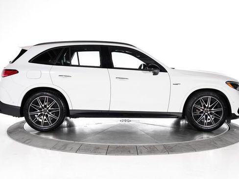 Used 2025 Mercedes-Benz GLC 43 AMG 4MATIC image 7