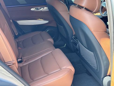 New 2026 Genesis GV70 2.5T Advanced AWD/4WD image 15