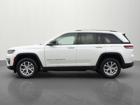 Used 2022 Jeep Grand Cherokee Limited image 4