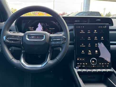 New 2026 GMC Terrain AT4 w/ Convenience Package III image 12