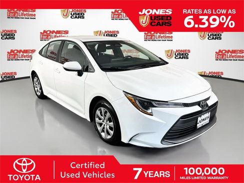 Certified 2026 Toyota Corolla LE FWD image 1