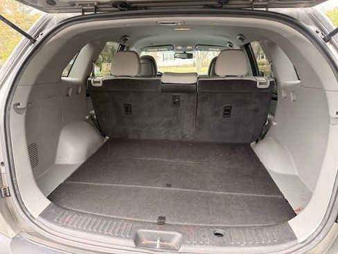 Used 2013 Kia Sorento LX w/ Convenience Pkg image 10