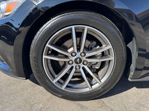Used 2017 Ford Mustang Premium RWD image 9