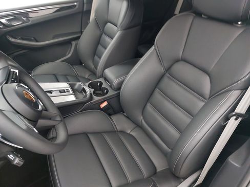 New 2026 Porsche Macan S image 5