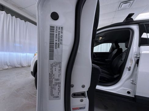 Used 2022 Jeep Compass Trailhawk w/ Trailhawk Elite Group image 15