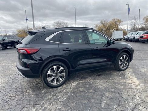 Used 2025 Ford Escape Platinum image 11