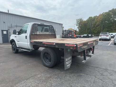 Used 2000 Ford F550 XL image 2