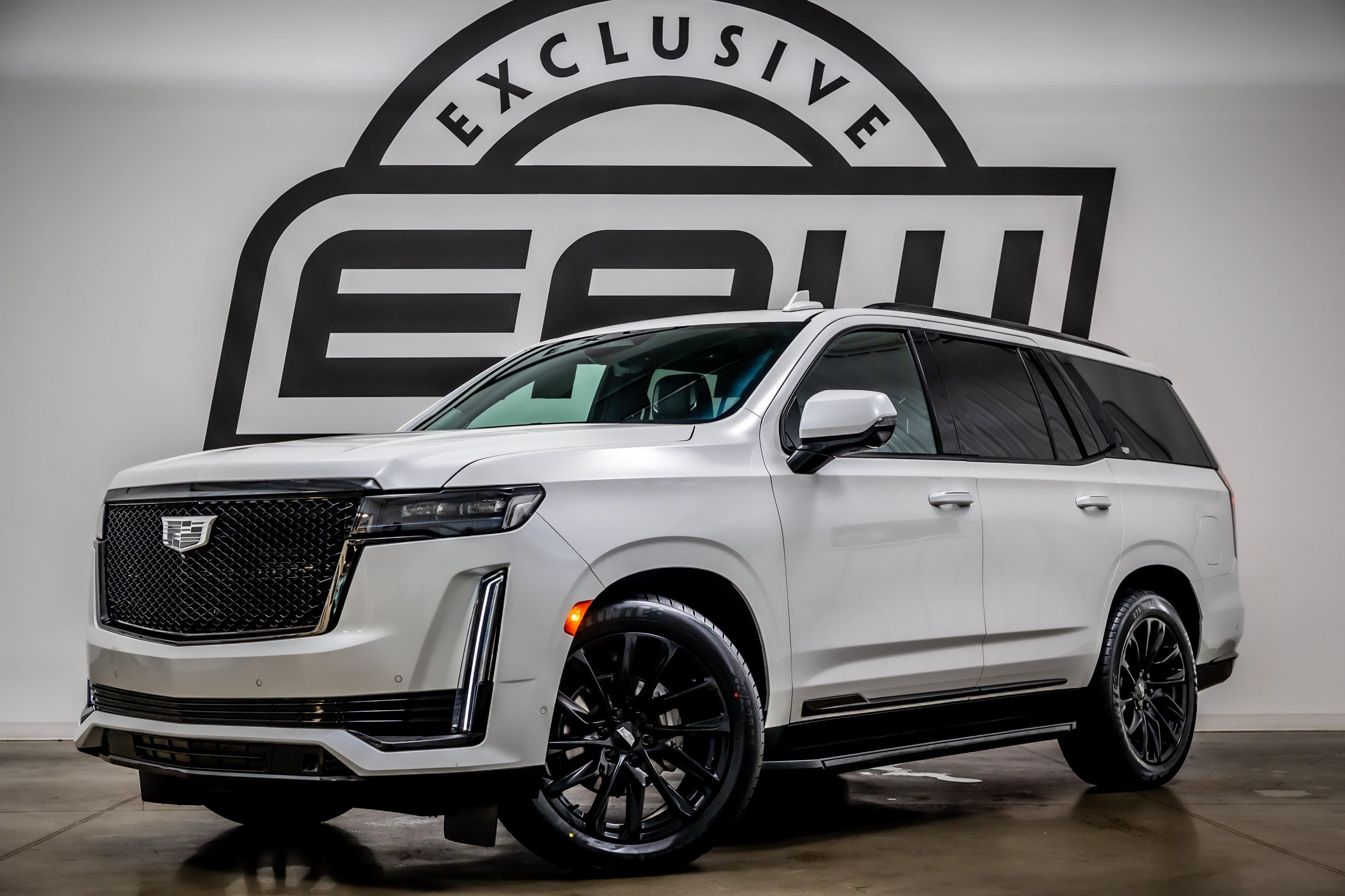 Used 2023 Cadillac Escalade Sport w/ LPO, ONYX Package AWD/4WD image 1