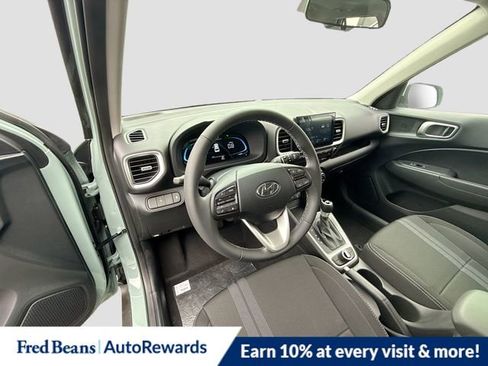 New 2025 Hyundai Venue SEL image 10