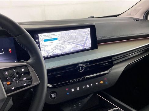 Certified 2025 Nissan Murano SL AWD/4WD image 8