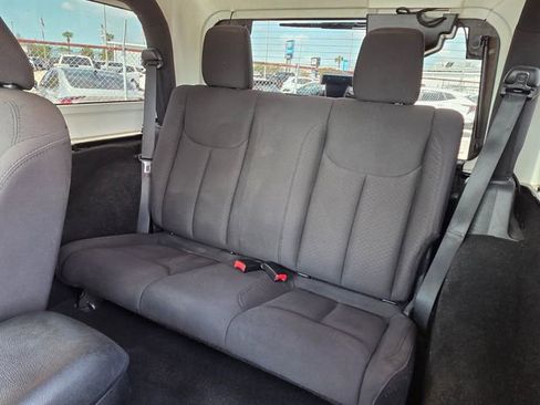 Used 2015 Jeep Wrangler Sport w/ Connectivity Group image 17