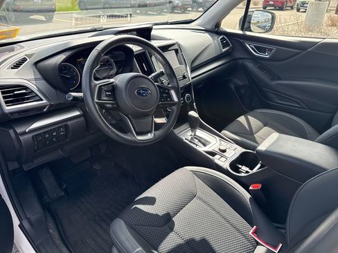 Used 2024 Subaru Forester Premium image 6