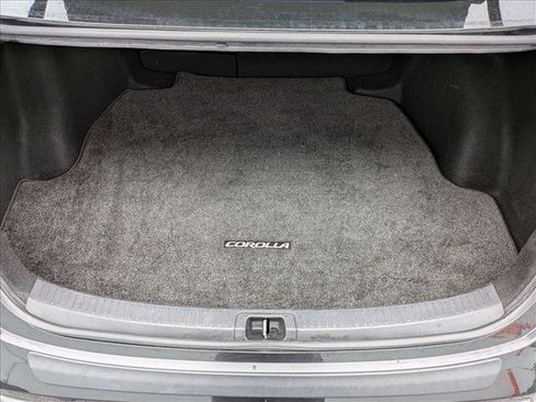 Used 2020 Toyota Corolla XSE image 6