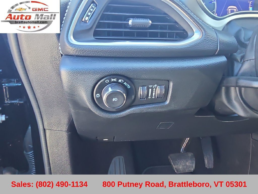 Used 2024 Chrysler Pacifica Limited w/ S Appearance Package AWD/4WD image 9