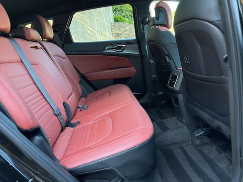 Certified 2025 Kia Sportage SX Prestige AWD/4WD image 26