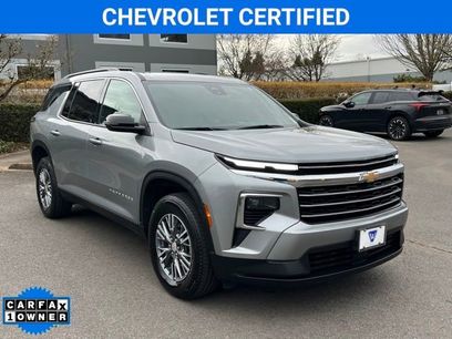 Certified 2025 Chevrolet Traverse LT
