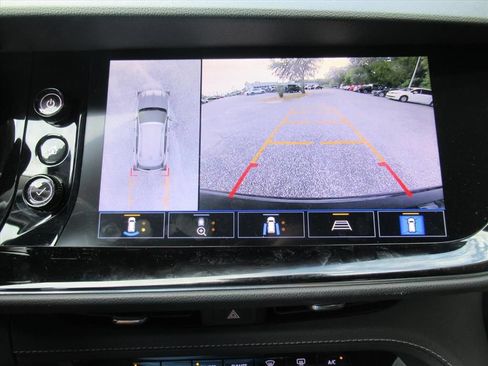 Used 2021 Buick Envision Avenir w/ Technology Package II AWD/4WD image 28
