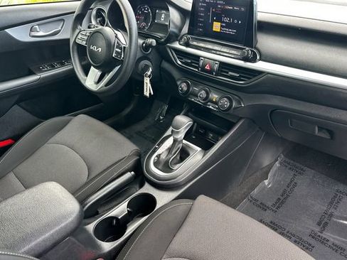 Used 2024 Kia Forte LXS image 17
