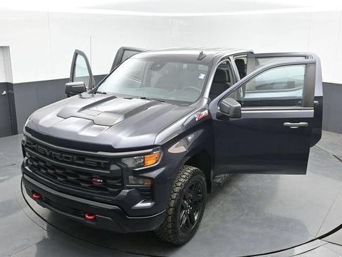 Used 2022 Chevrolet Silverado 1500 Custom Trail Boss w/ LPO, Dark Essentials Package AWD/4WD image 47