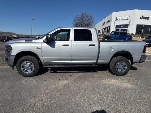 New 2026 RAM 2500 Tradesman AWD/4WD image 2
