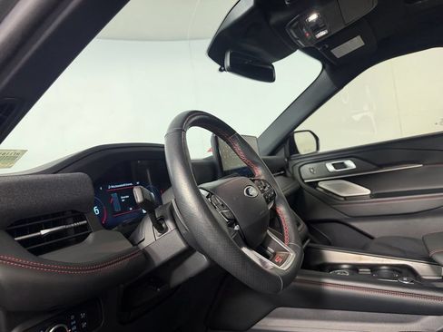 Used 2025 Ford Explorer ST w/ Sun And Sound Package AWD/4WD image 24