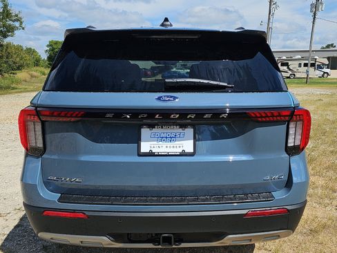New 2026 Ford Explorer Active w/ Active Comfort Package AWD/4WD image 5