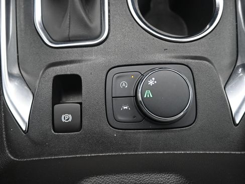Used 2023 Chevrolet Traverse LS w/ Safety Package FWD image 21