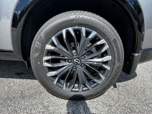 New 2026 Nissan Rogue Platinum AWD/4WD image 13