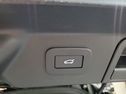 New 2026 Land Rover Range Rover Velar Dynamic SE image 30