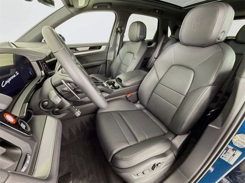 New 2025 Porsche Cayenne S image 5