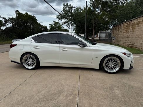 Used 2019 INFINITI Q50 Luxe w/ Essential Package (3.0T Luxe) RWD image 16