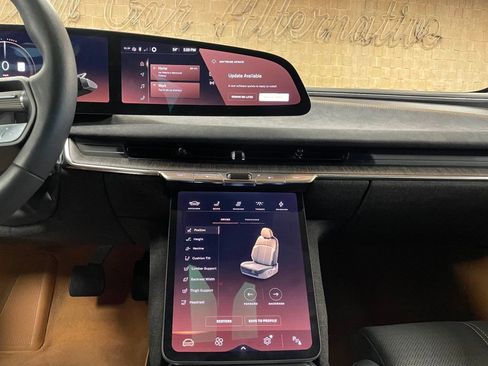 Used 2023 Lucid Air Grand Touring image 34